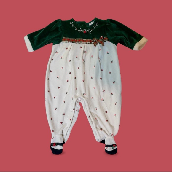 Vitamins Baby Green and Cream Footie - Picture 1 of 8